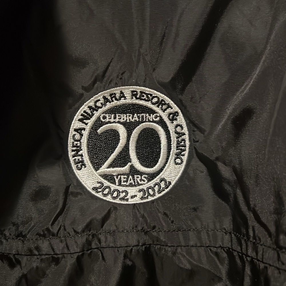 Men’s Windbreaker with Mesh Lining - Seneca Niagara Resort & Casino - Size XL - Picture 9 of 9